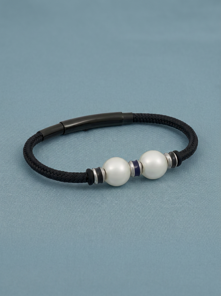 Men's bracelet with two white pearls