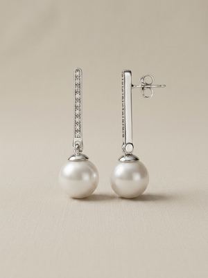 Boucles d'oreilles sobres avec perles et zircons cubiques