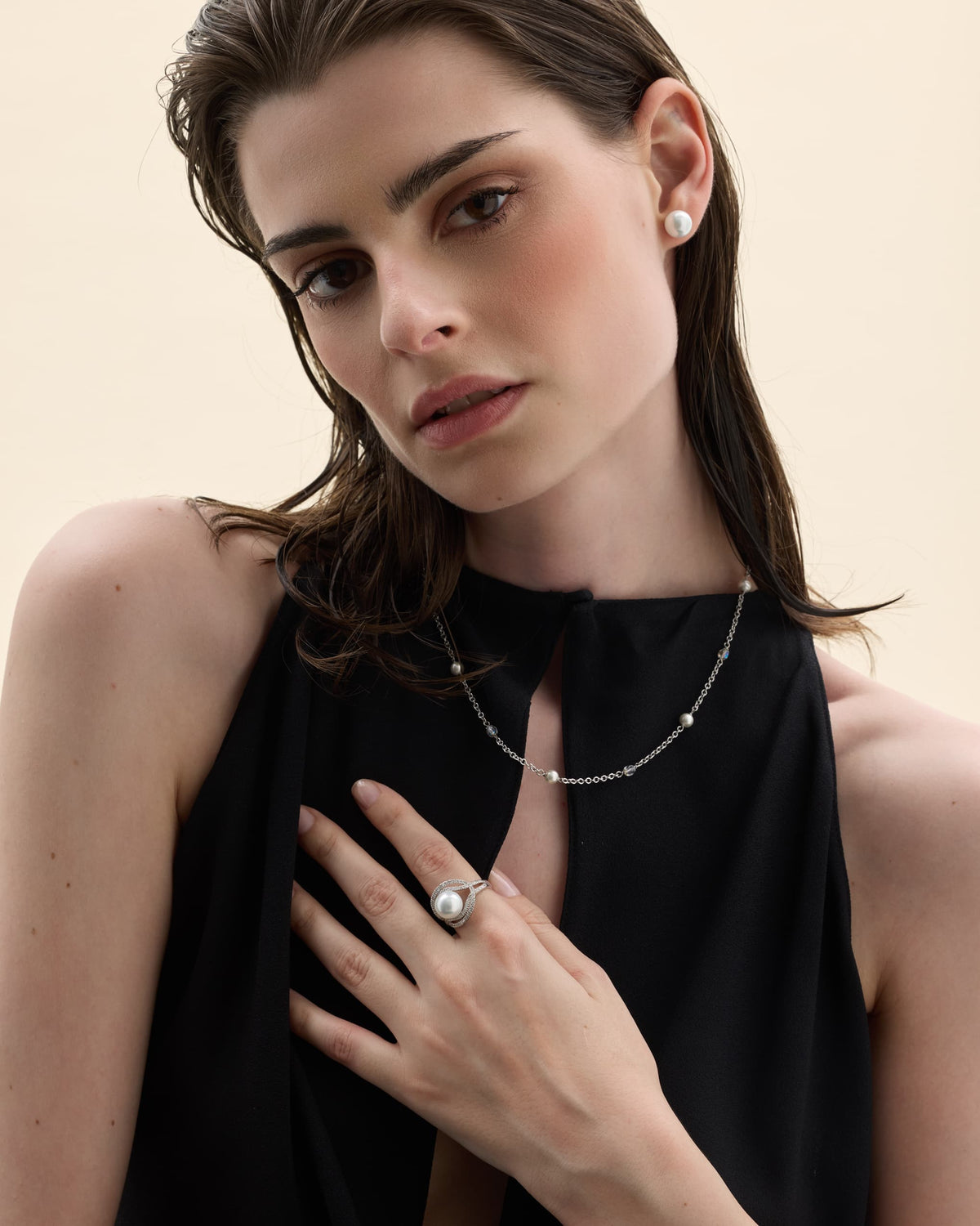 Model wearing pearl jewellery
