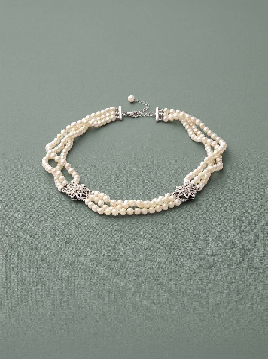 original collar de perlas con apliques de plata para eventos