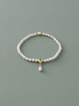 collaret de perles i circonites amb perla de llàgrima com a centre