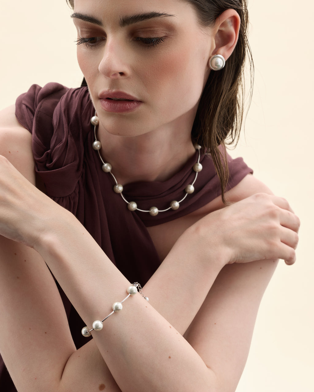 Model wearing a jewellery set