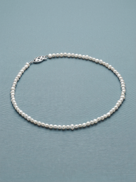 collar de perlas cultivadas blancas pequeñas 