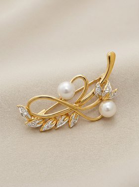 Gold-plated Mallorca pearl brooch with cubic zirconia