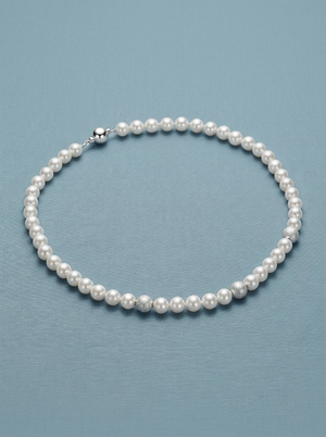 collaret de perles de Mallorca blanques amb esfera de plata  