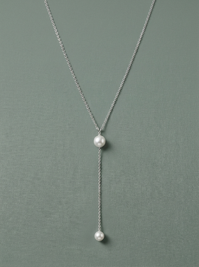 Collier chaîne en argent avec perles de Majorque