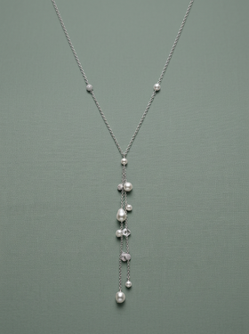 collaret de cadena de plata amb perles blanques 