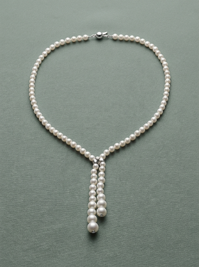 collaret de perles de Mallorca amb detall de plata al centre 