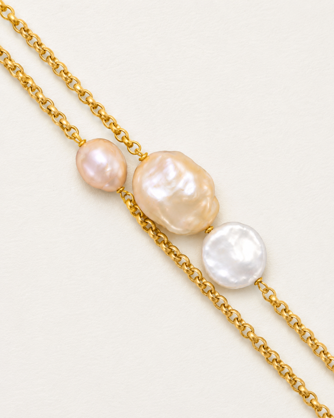 Parure bracelet et boucles d'oreilles en perles baroques