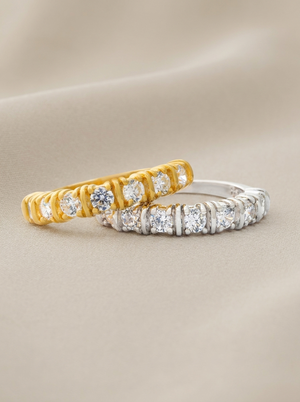 dos anillos iguales, uno en plata de ley otro chapado en oro 18k