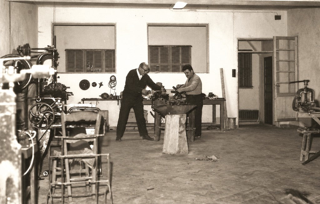 D. Juan María Forgas — taller històric Perlas Orquídea